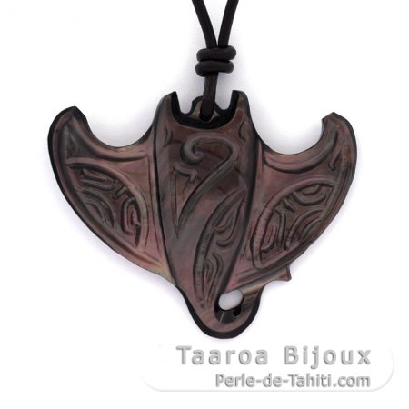 Tahitian Mother-of-Pearl Manta Ray Pendant