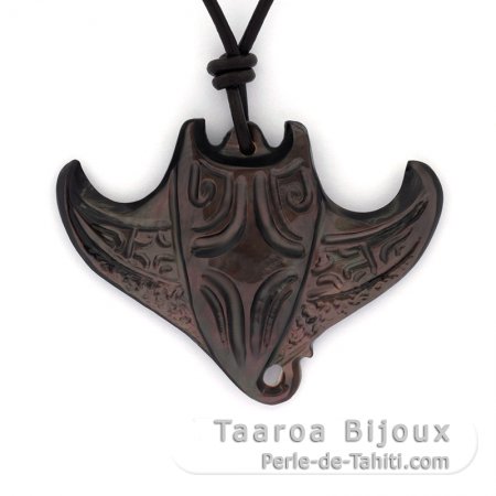 Tahitian Mother-of-Pearl Manta Ray Pendant