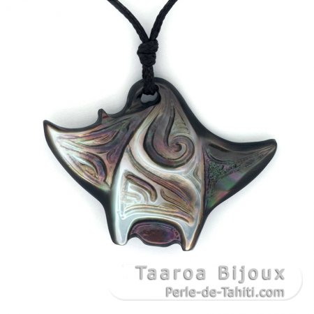 Tahitian Mother-of-Pearl Manta Ray Pendant