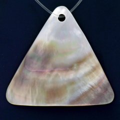 Tahitian mother-of-pearl Triangle shape - 40 x 44 mm